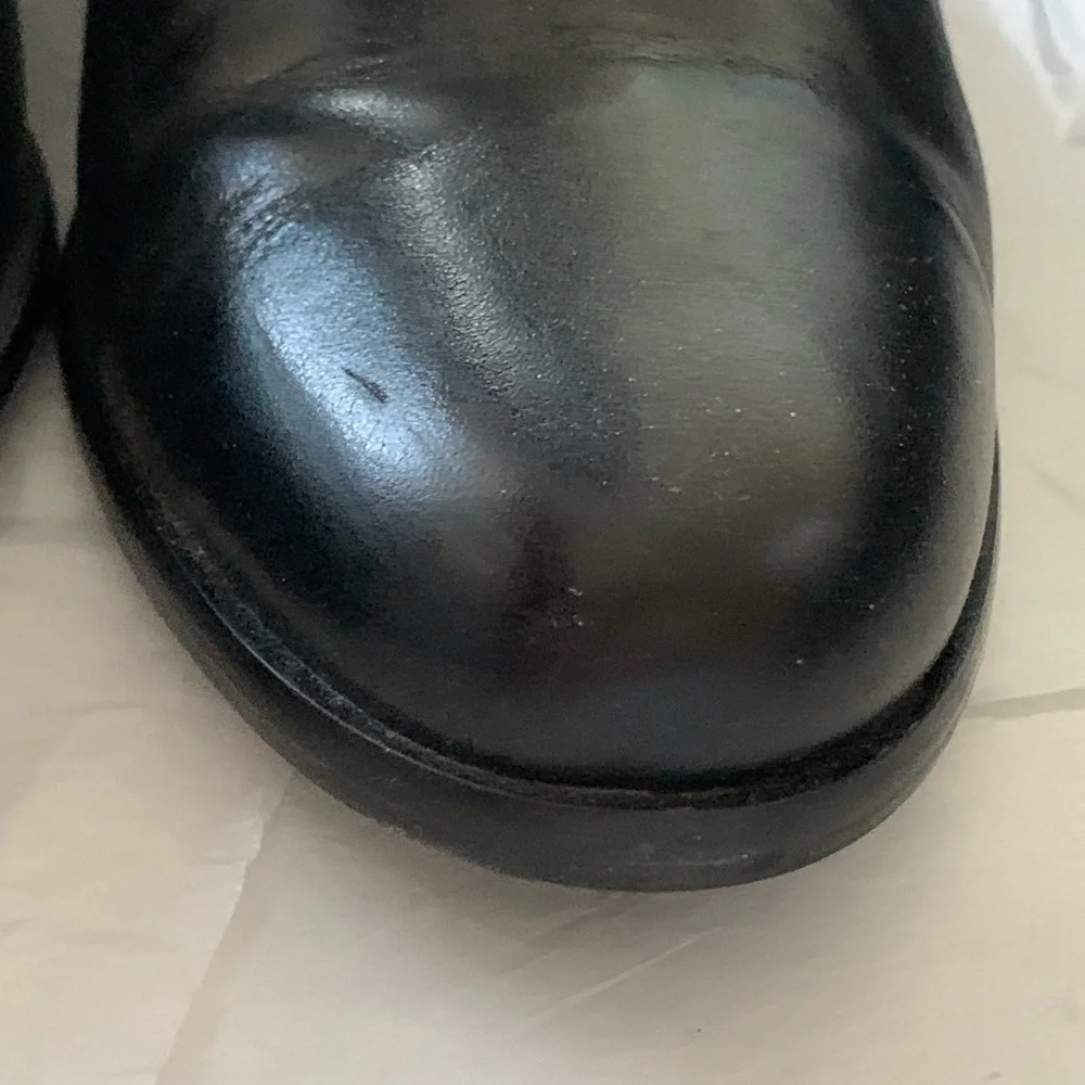 TAHARI “Kaley” Women’s Black Leather Round Toe Side Zipper Boots